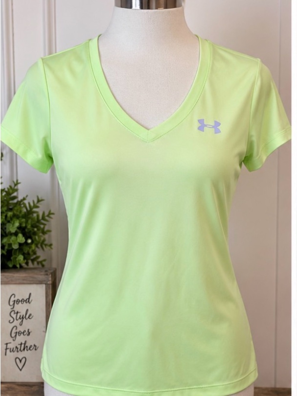 Under Armour Women's Short Sleeve V-Neck Tee - Lime Green